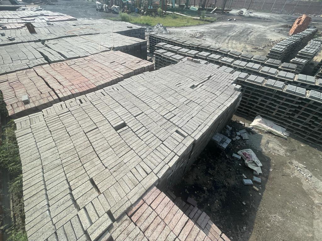 concrete pavers Lahore
tuff tiles Lahore


